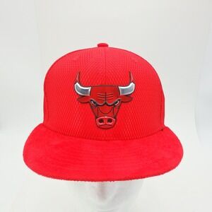 New Era Hat  Chicago Bulls Fitted Cap Size 7 Suede Brim Red 59 Fifty 59Fifty